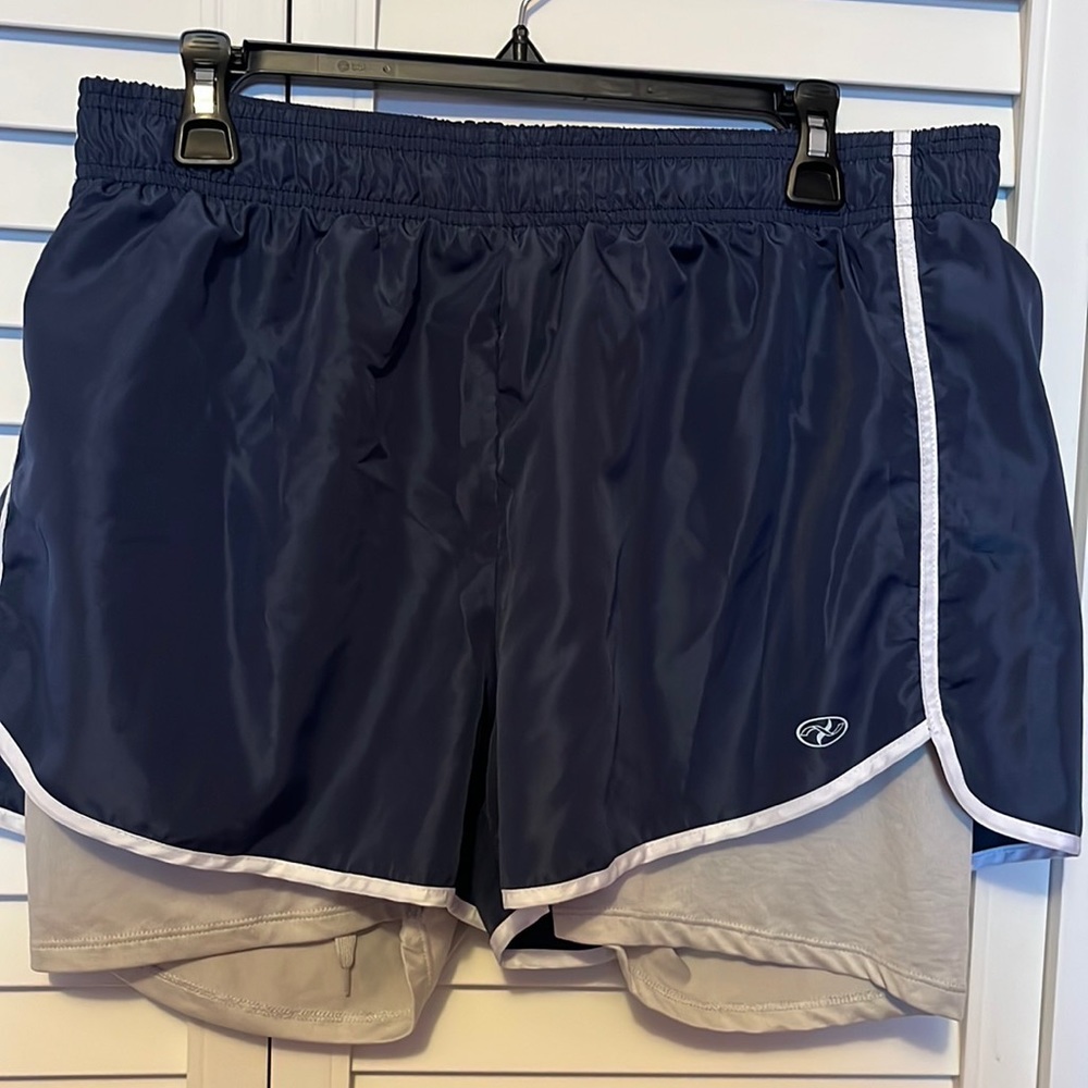 Ladies active N.Y.L. Sport shorts size XL. Excellent condition navy blue/gray